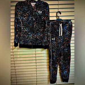 Under Armour Youth Size Medium Sweat Suit